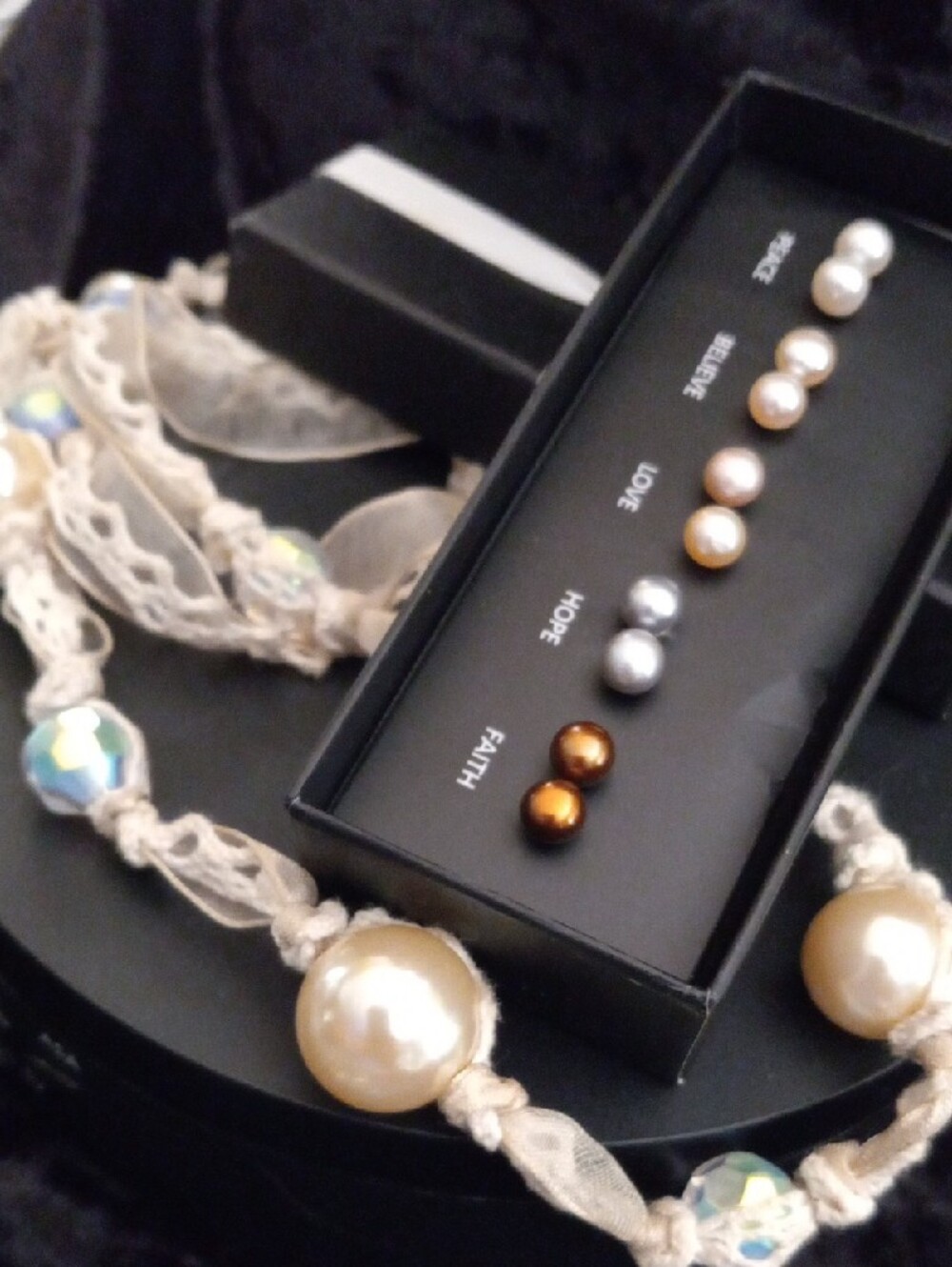 Elegant Cream Beaded Necklace with Pearl Accents .